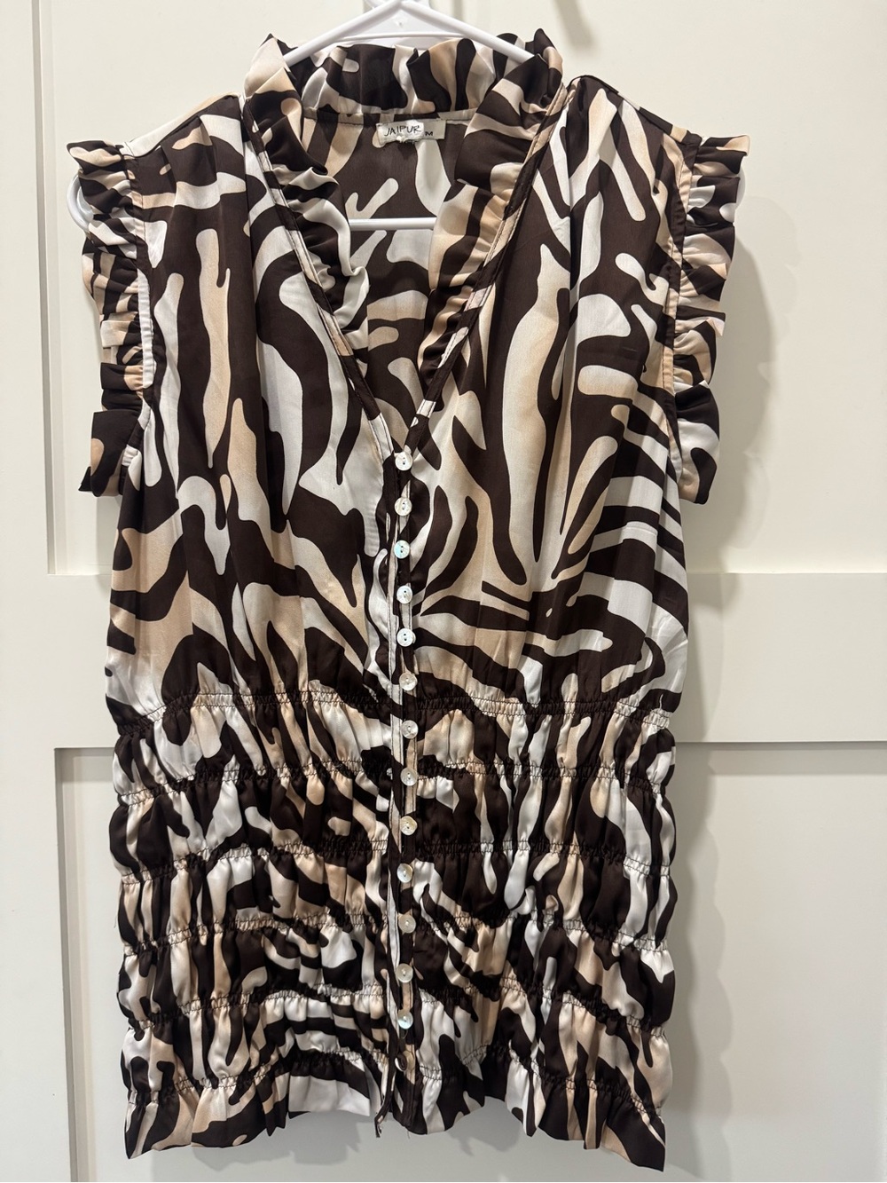Vintage Y2K Jaipur Ruffle Button-Front Top in Brown and Cream Zebra Size M